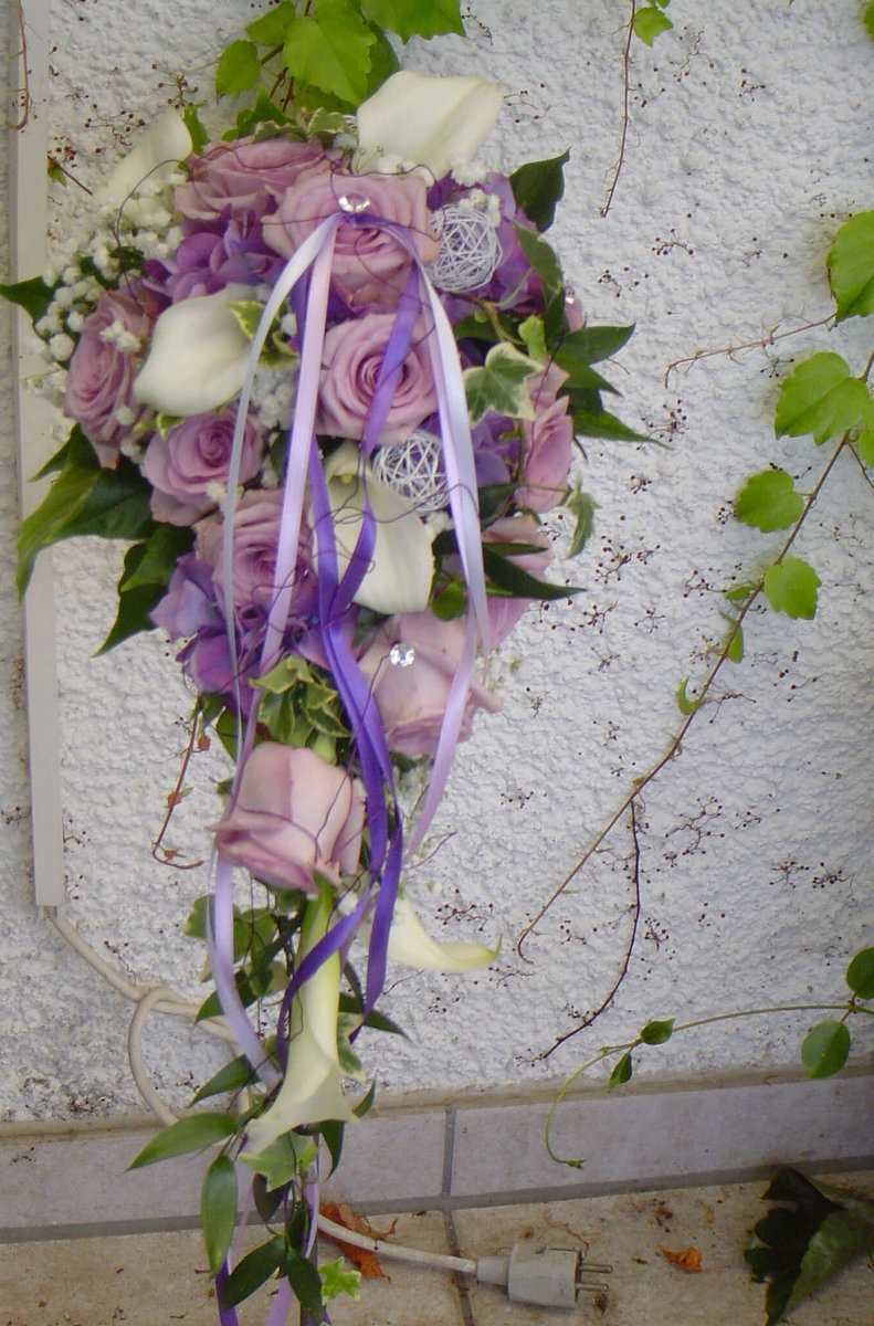 Hochzeitsstrauß lila